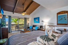 Kihei Bay Surf 208- Updated partial oceanview studio across from beach